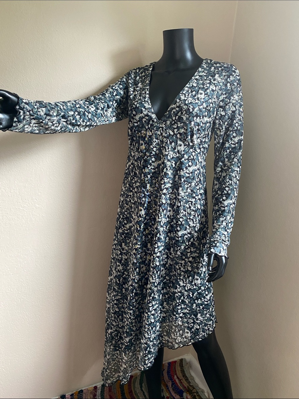 Oak & Trellis Sheer Chic Asymmetrical V-Neck Dress - Picture 4 of 14